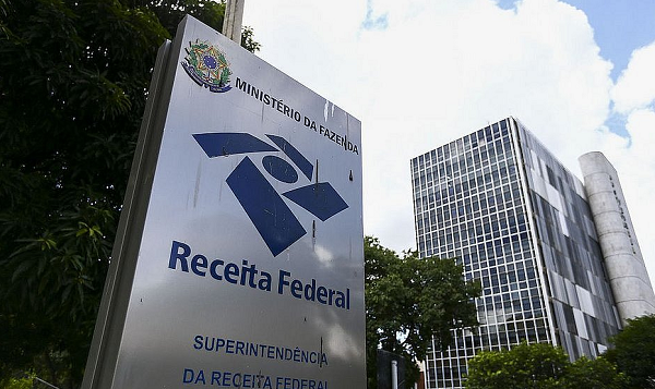 Contribuinte precisa provar a origem de seus depósitos bancários à Receita Federal (Foto: Marcelo Camargo/Agência Brasil)