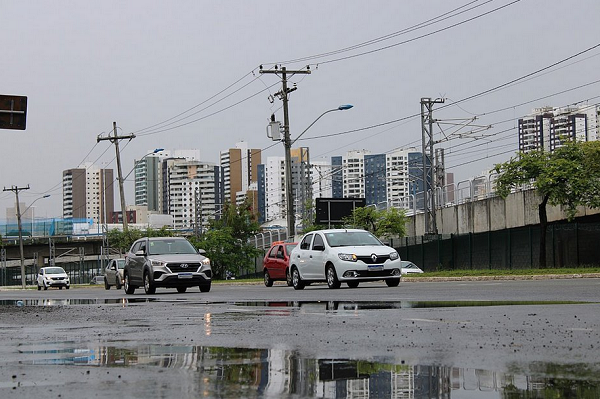 O prazo para ficar em dia com a documentação do veículo termina na data do vencimento da quinta parcela do imposto (Foto: Divulgação/Detran)