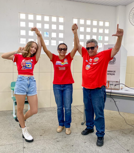 Ivoneide Caetano (PT), com o marido, Luiz Caetano (PT) e a filha do casal, Maria Fernanda (Foto: Divulgação)