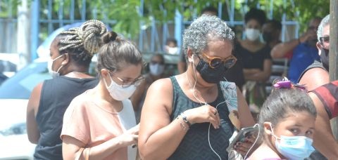 Os riscos da doença persistem e que, após a pandemia e a vacina, existe uma falsa segurança de que a covid não vai vir mais grave.  Foto: Romildo de Jesus