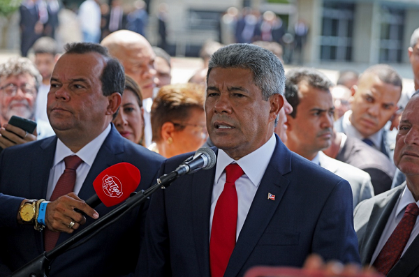 Em suas redes sociais ele chamou a situação de 'inaceitável' e classificou os acontecimentos como atos terroristas (Foto: Divulgação/Secom GOVBA)