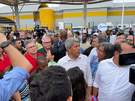 Governador participou nesta terça do evento de inauguração da Estação Águas Claras, no miolo de Salvador (Foto: Flávia Requião/Ag. A TARDE)