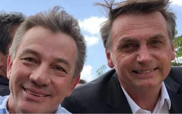   Denarium foi eleito em 2018 pelo então PSL, partido pelo qual também se elegeu o ex-presidente Jair Bolsonaro (PL)