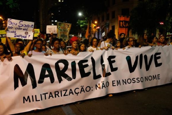 Passeata em homenagem à vereadora Marielle Franco e o motorista Anderson Pedro Gomes, no centro do Rio de JaneiroFernando (Foto: Frazão | Agência Brasil)